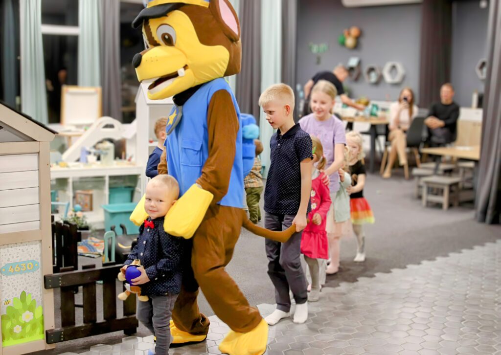 Maskott sünnipäevale